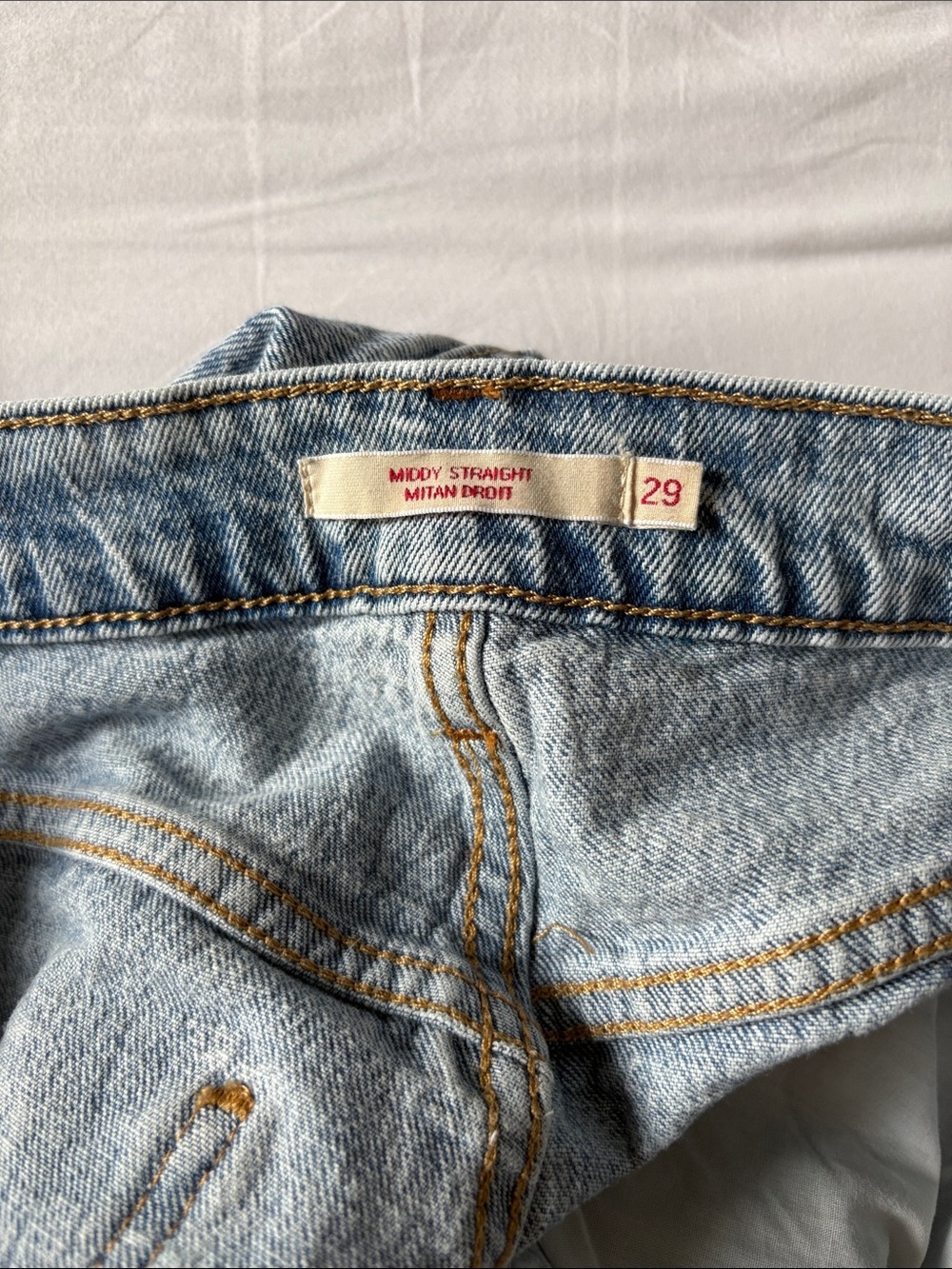 Levi’s Light Wash Middy Straight Leg Jeans - Picture 4 of 5